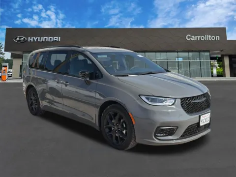 Another view of 2025 Chrysler Pacifica Limited for sale in Carrollton, GA at Carrollton Hyundai