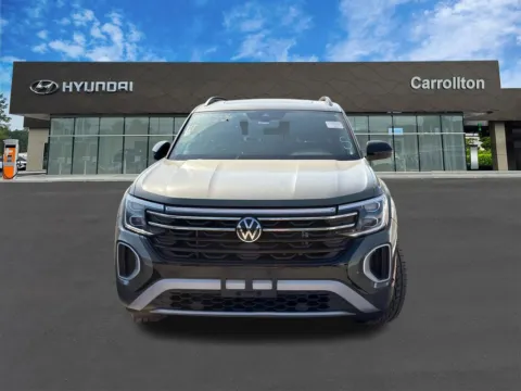 Photos of 2025 Volkswagen Atlas 2.0T Peak Edition for sale in Carrollton, GA at Carrollton Hyundai