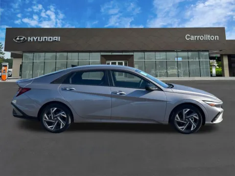 More photos of 2025 Hyundai Elantra SEL Sport at Carrollton Hyundai, GA