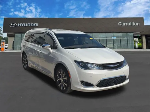 Another view of 2017 Chrysler Pacifica Limited for sale in Carrollton, GA at Carrollton Hyundai