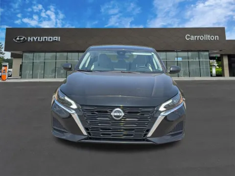 Photos of 2025 Nissan Altima 2.5 SV for sale in Carrollton, GA at Carrollton Hyundai