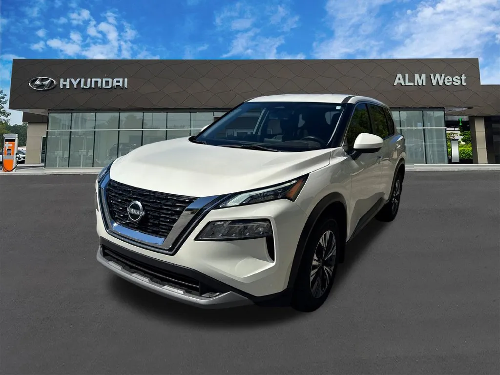 White 2023 Nissan Rogue SV for sale in Carrollton, GA