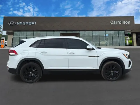 More photos of 2024 Volkswagen Atlas Cross Sport 2.0T SE w/Technology at Carrollton Hyundai, GA
