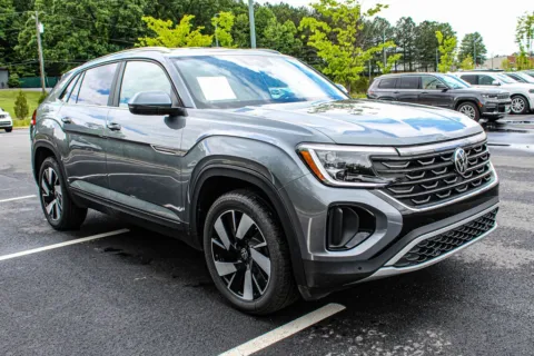 Another view of 2024 Volkswagen Atlas Cross Sport 2.0T SE w/Technology for sale in Carrollton, GA at Carrollton Hyundai