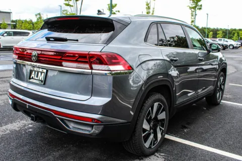 More photos of 2024 Volkswagen Atlas Cross Sport 2.0T SE w/Technology at Carrollton Hyundai, GA