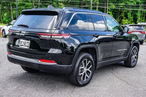 More photos of 2024 Jeep Grand Cherokee Limited at Carrollton Hyundai, GA