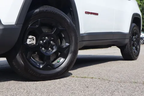 Photos of 2024 Jeep Compass Trailhawk for sale in Carrollton, GA at Carrollton Hyundai