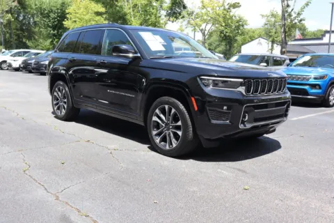 More photos of 2023 Jeep Grand Cherokee Overland at Carrollton Hyundai, GA