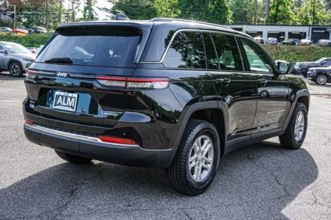 More photos of 2022 Jeep Grand Cherokee Laredo at Carrollton Hyundai, GA
