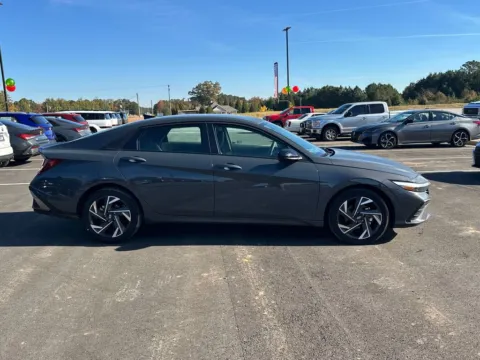 More photos of 2025 Hyundai Elantra SEL Sport at Carrollton Hyundai, GA