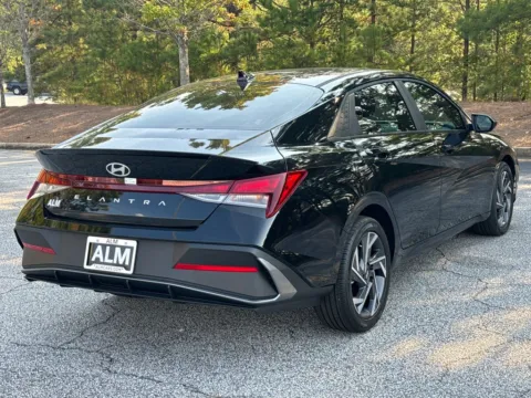 More photos of 2025 Hyundai Elantra SEL Sport at Carrollton Hyundai, GA