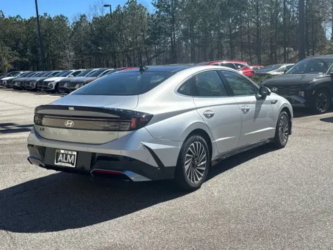More photos of 2025 Hyundai Sonata Hybrid Limited at Carrollton Hyundai, GA