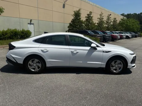 More photos of 2025 Hyundai Sonata SE at Carrollton Hyundai, GA