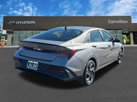 More photos of 2025 Hyundai Elantra SEL Sport at Carrollton Hyundai, GA