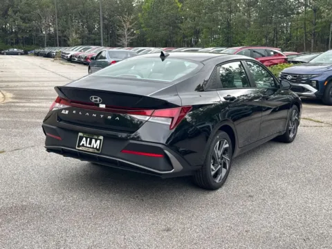 More photos of 2025 Hyundai Elantra SEL Sport at Carrollton Hyundai, GA