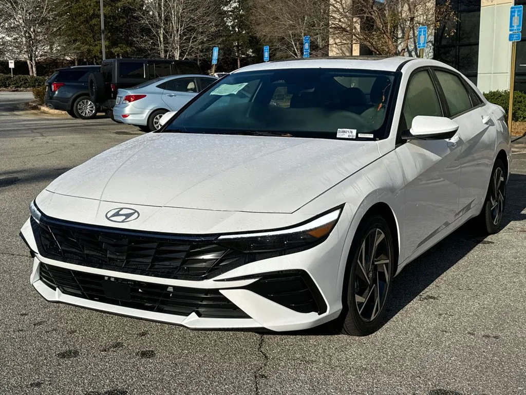 White 2025 Hyundai Elantra SEL Convenience for sale in Carrollton, GA