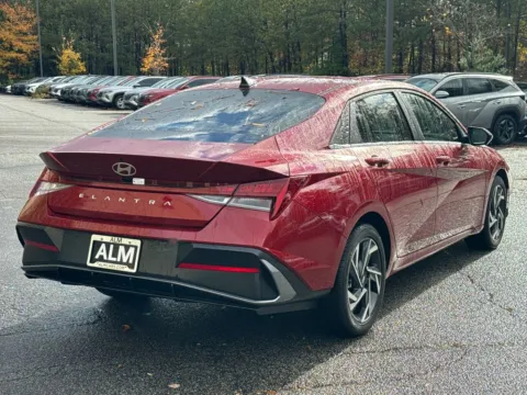 More photos of 2025 Hyundai Elantra SEL Convenience at Carrollton Hyundai, GA