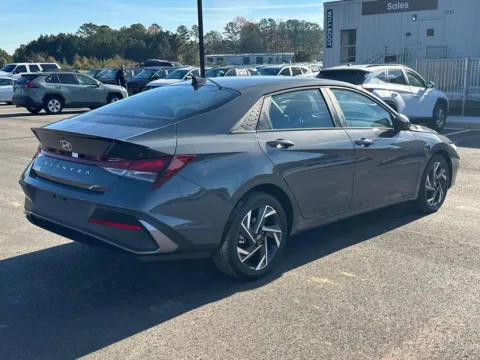 More photos of 2025 Hyundai Elantra SEL Sport at Carrollton Hyundai, GA
