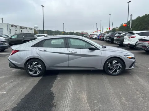 More photos of 2025 Hyundai Elantra SEL Sport at Carrollton Hyundai, GA