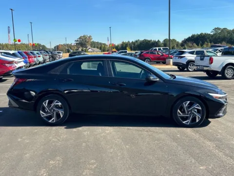 More photos of 2025 Hyundai Elantra SEL Sport at Carrollton Hyundai, GA