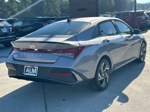 More photos of 2025 Hyundai Elantra SEL Sport at Carrollton Hyundai, GA