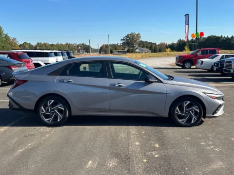 More photos of 2025 Hyundai Elantra SEL Sport at Carrollton Hyundai, GA