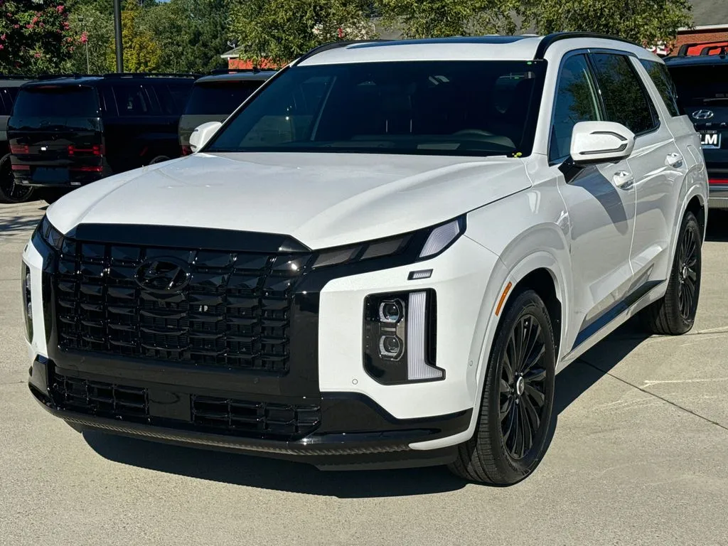 White 2025 Hyundai Palisade Calligraphy Night Edition for sale in Carrollton, GA