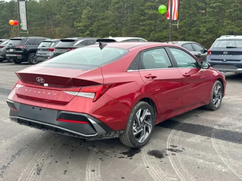 More photos of 2025 Hyundai Elantra SEL Convenience at Carrollton Hyundai, GA