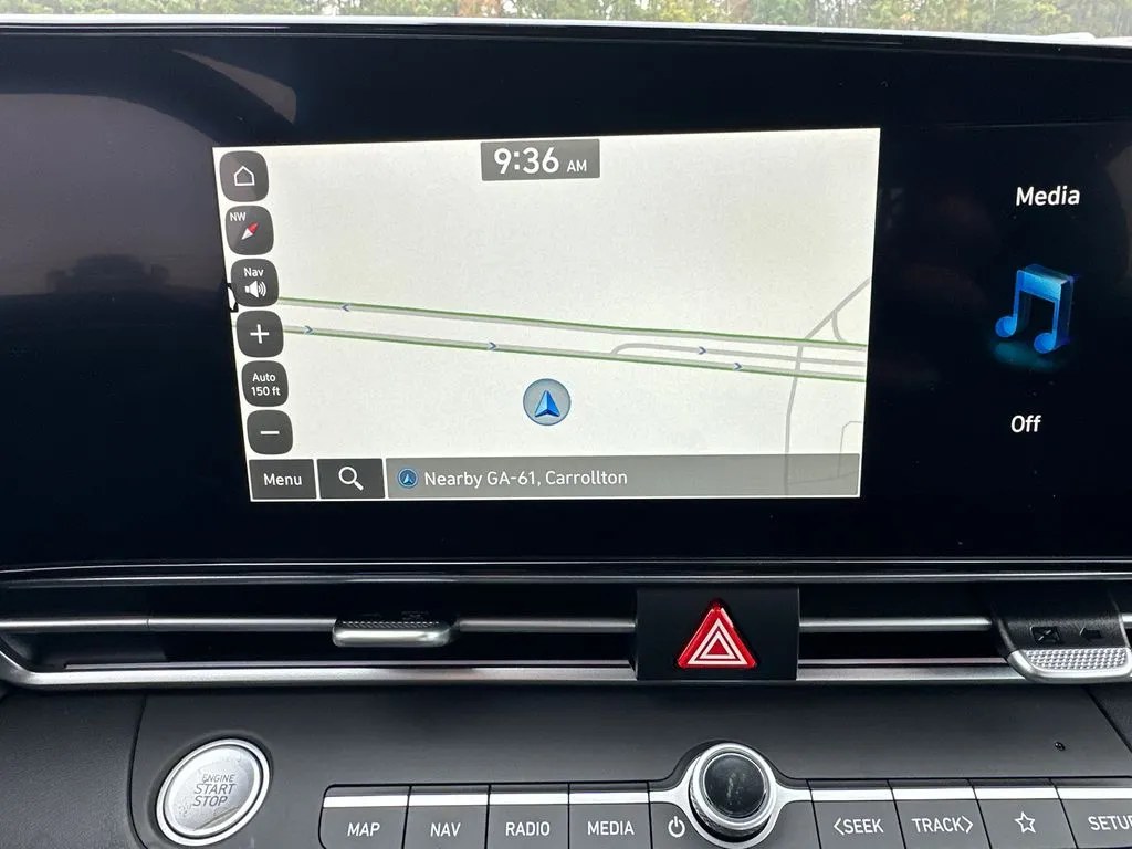 2025 Hyundai Elantra SEL - Photo 28