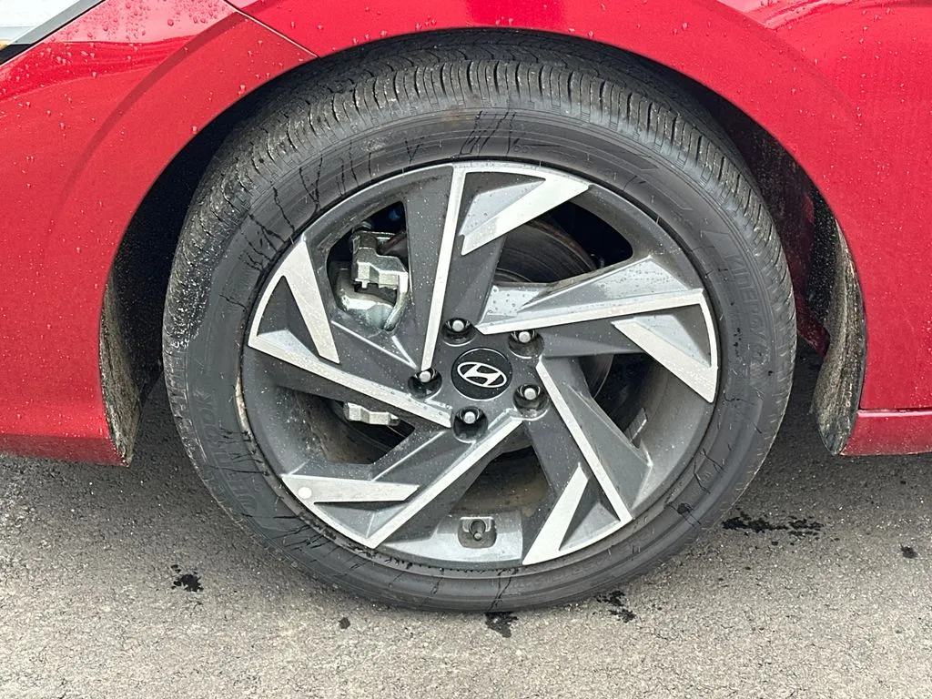 2025 Hyundai Elantra SEL - Photo 11