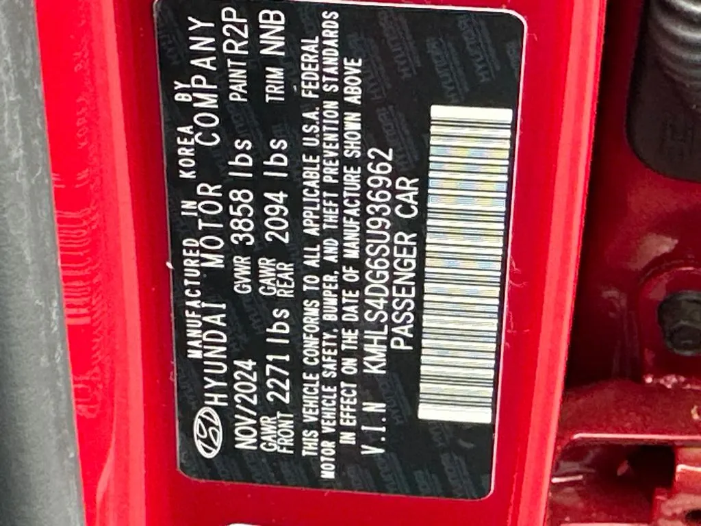 2025 Hyundai Elantra SEL - Photo 36