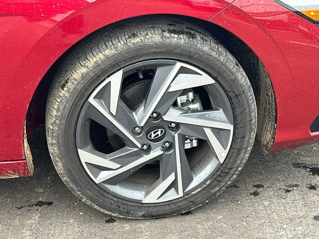 2025 Hyundai Elantra SEL - Photo 12