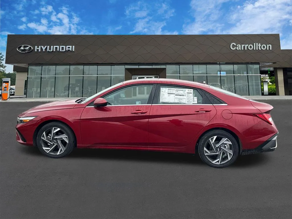 2025 Hyundai Elantra SEL - Photo 8