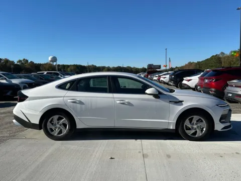 More photos of 2025 Hyundai Sonata SE at Carrollton Hyundai, GA
