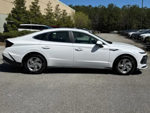 More photos of 2025 Hyundai Sonata SE at Carrollton Hyundai, GA