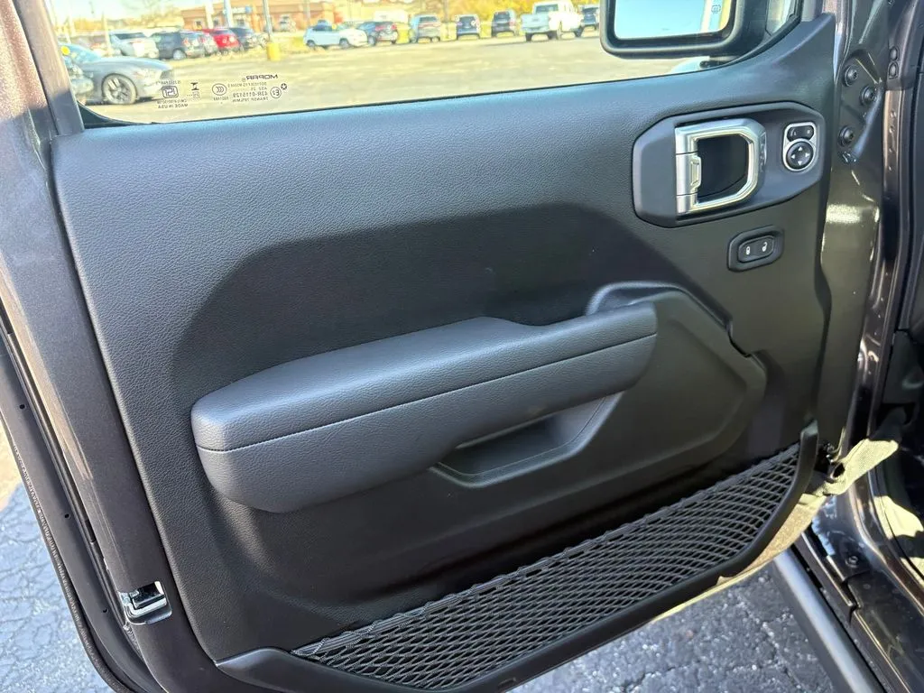 2026 Jeep Wrangler 4-Door Willys - Photo 13