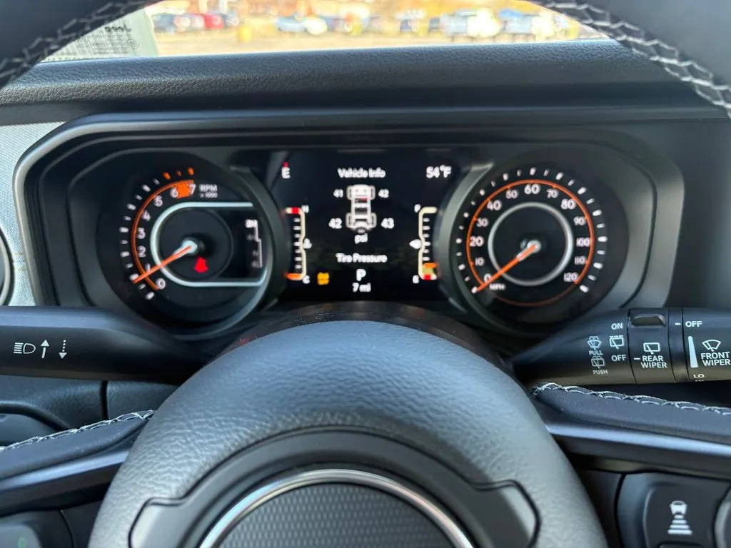 2026 Jeep Wrangler 4-Door Willys - Photo 18