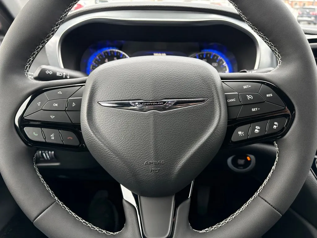 2026 Chrysler Pacifica Limited - Photo 19