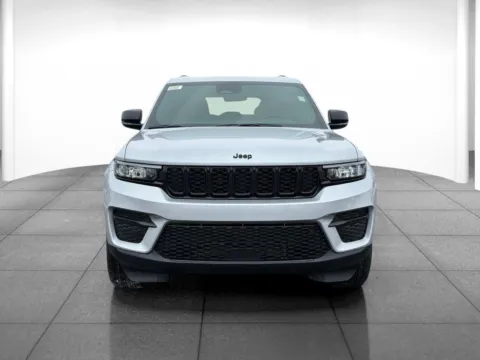 Photos of 2025 Jeep Grand Cherokee Altitude X for sale in Indianapolis, IN at Eastgate Chrysler Jeep Dodge Ram