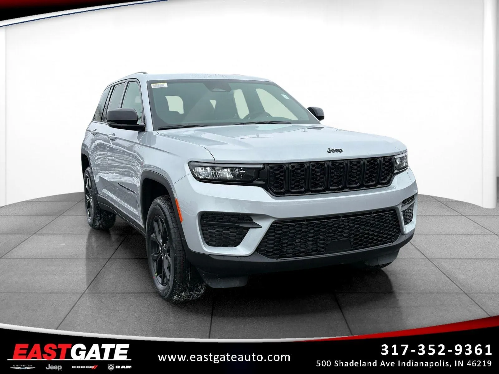 Silver 2025 Jeep Grand Cherokee Altitude X for sale in Indianapolis, IN