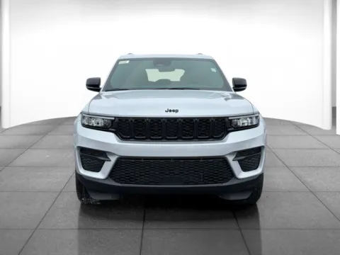 Photos of 2025 Jeep Grand Cherokee Altitude X for sale in Indianapolis, IN at Eastgate Chrysler Jeep Dodge Ram