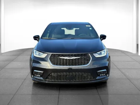 Photos of 2026 Chrysler Pacifica Select for sale in Indianapolis, IN at Eastgate Chrysler Jeep Dodge Ram