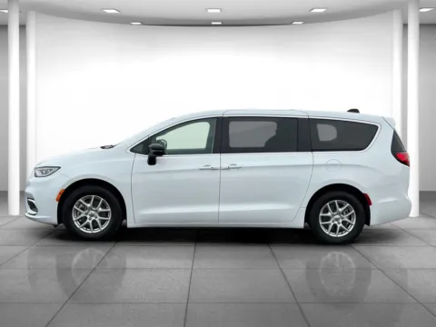 More photos of 2024 Chrysler Pacifica Touring L at Eastgate Chrysler Jeep Dodge Ram, IN