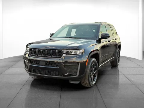 Another view of 2026 Jeep Grand Cherokee Altitude for sale in Indianapolis, IN at Eastgate Chrysler Jeep Dodge Ram