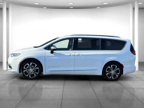 More photos of 2026 Chrysler Pacifica Pinnacle at Eastgate Chrysler Jeep Dodge Ram, IN