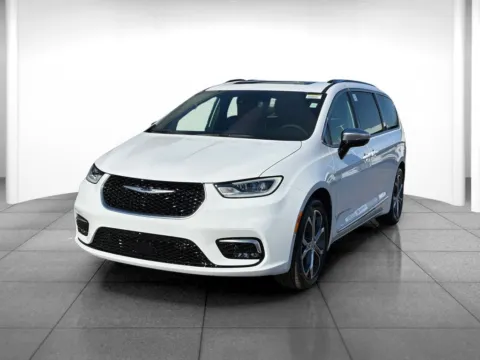 Another view of 2026 Chrysler Pacifica Pinnacle for sale in Indianapolis, IN at Eastgate Chrysler Jeep Dodge Ram