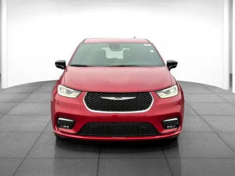 Photos of 2026 Chrysler Pacifica Select for sale in Indianapolis, IN at Eastgate Chrysler Jeep Dodge Ram