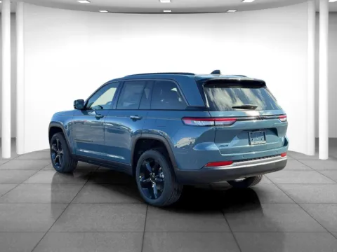 More photos of 2026 Jeep Grand Cherokee Limited at Eastgate Chrysler Jeep Dodge Ram, IN