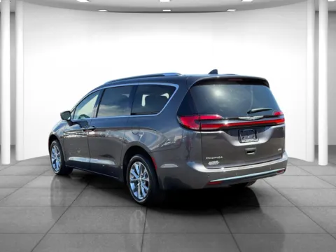 More photos of 2021 Chrysler Pacifica Touring L at Eastgate Chrysler Jeep Dodge Ram, IN