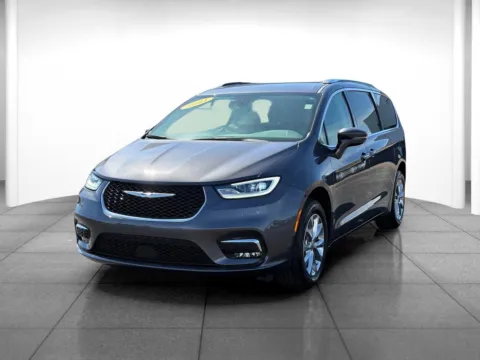 Another view of 2021 Chrysler Pacifica Touring L for sale in Indianapolis, IN at Eastgate Chrysler Jeep Dodge Ram